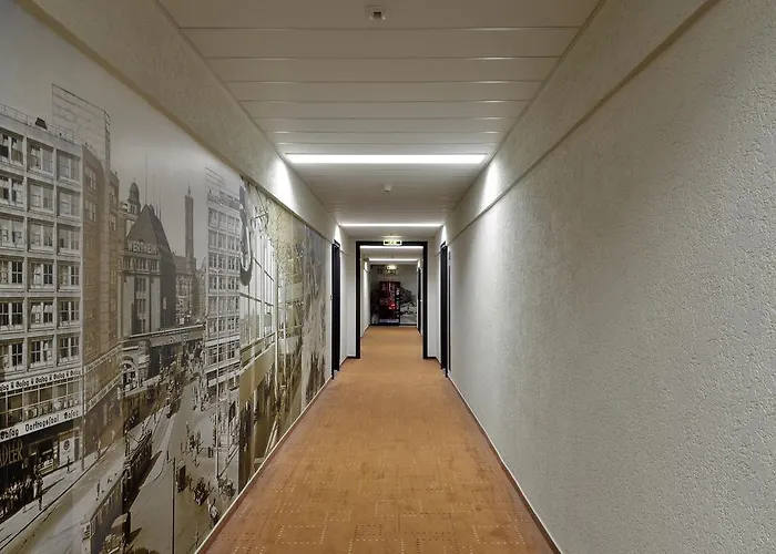 Mercure Alexanderplatz 3* Berlino